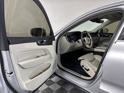 2019 Volvo XC60 T5 Momentum AWD