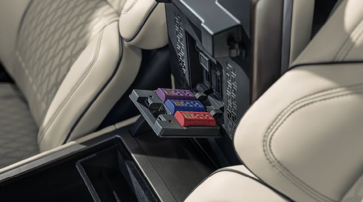 Digital Scent cartridges are shown in the diffuser located in the center arm rest. | Evergreen Lincoln in Issaquah WA